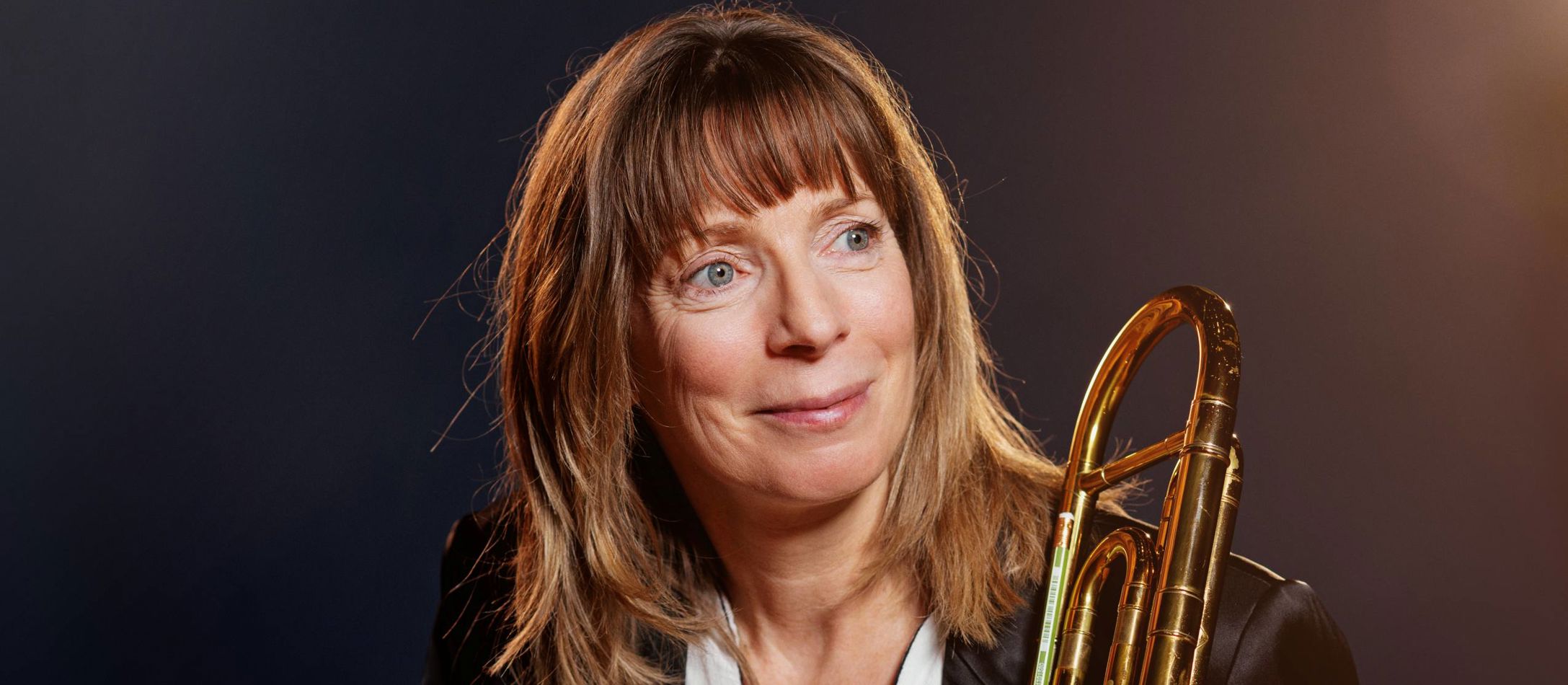 Portræt af Annette Saxe, basun