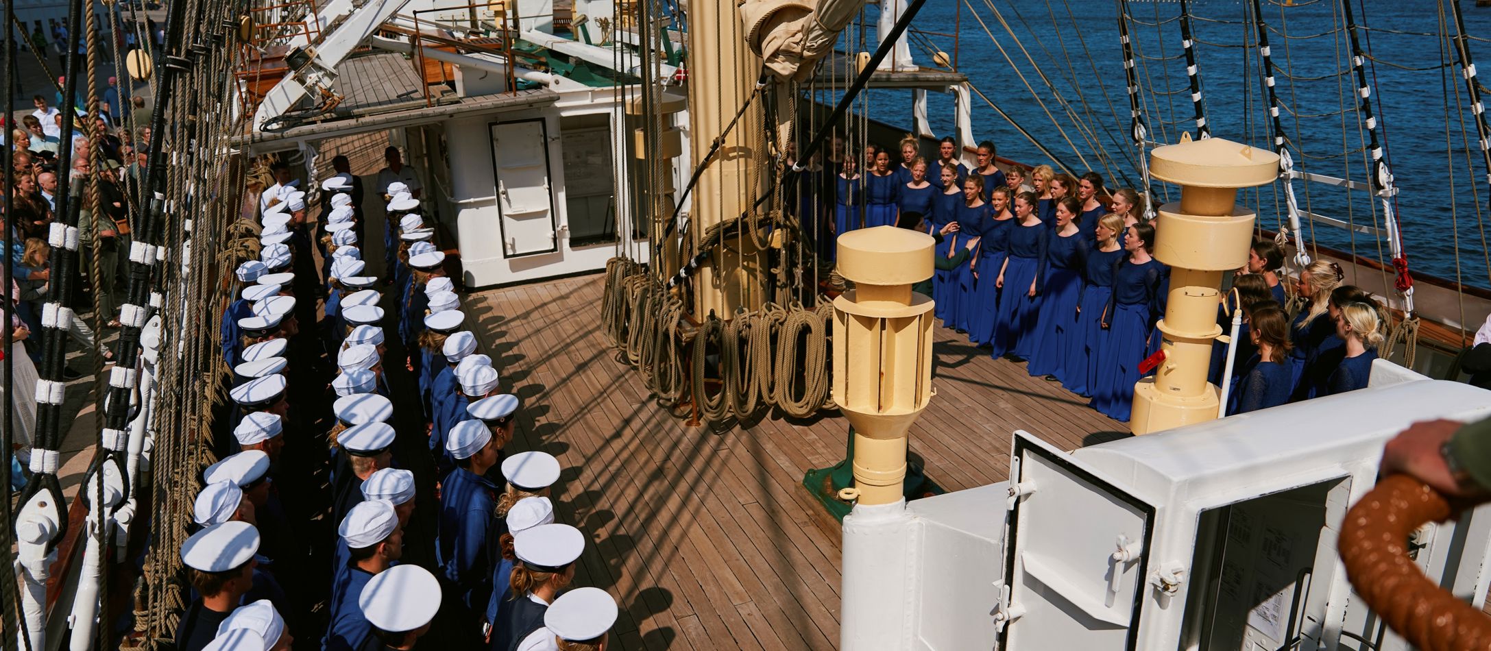 DR Pigekoret på Kongeskibet