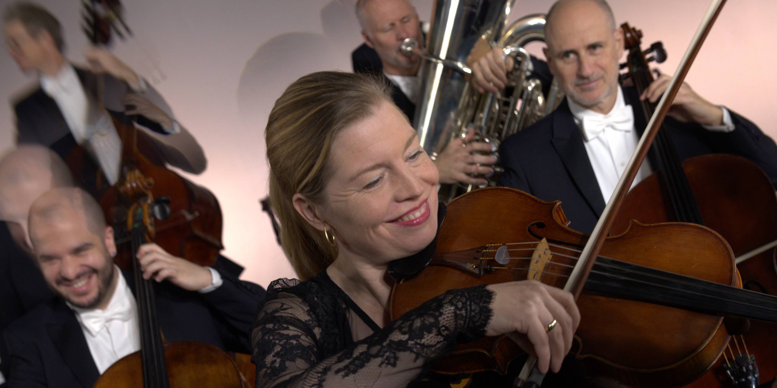 Sæsonbrochure 2025-26