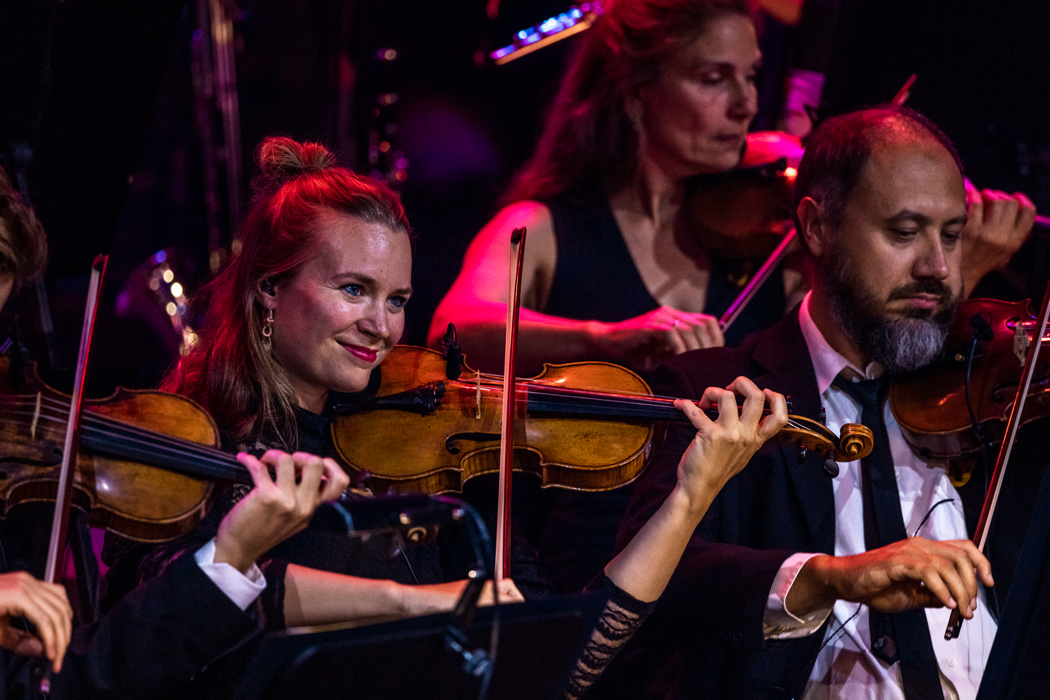 Gunvor spiller på violin